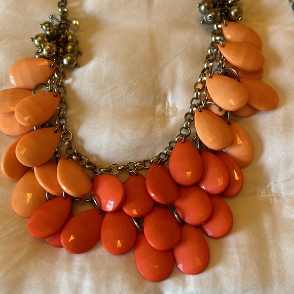 Fun necklace - Picture 3 of 4